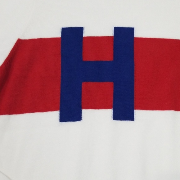 Tommy Hilfiger Crewneck Sweater "SALE $55 FIRM" - Picture 3 of 7